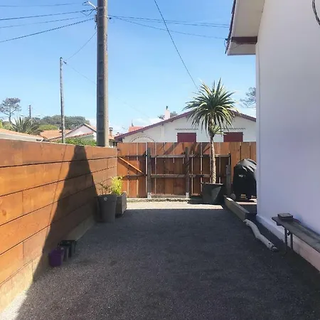 Maison A Deux Pas De L'ocean بيت للعطل
