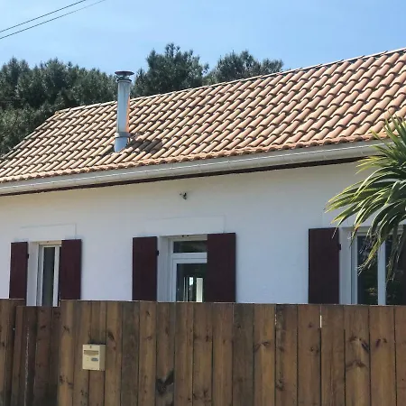 Holiday home Maison A Deux Pas De L'ocean *